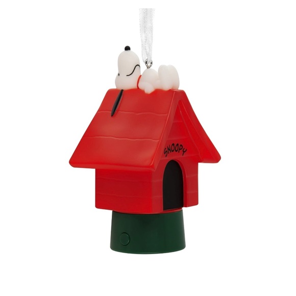 Hallmark Peanuts Snoopy on Doghouse with Light Ornament - Picture 2 of 10